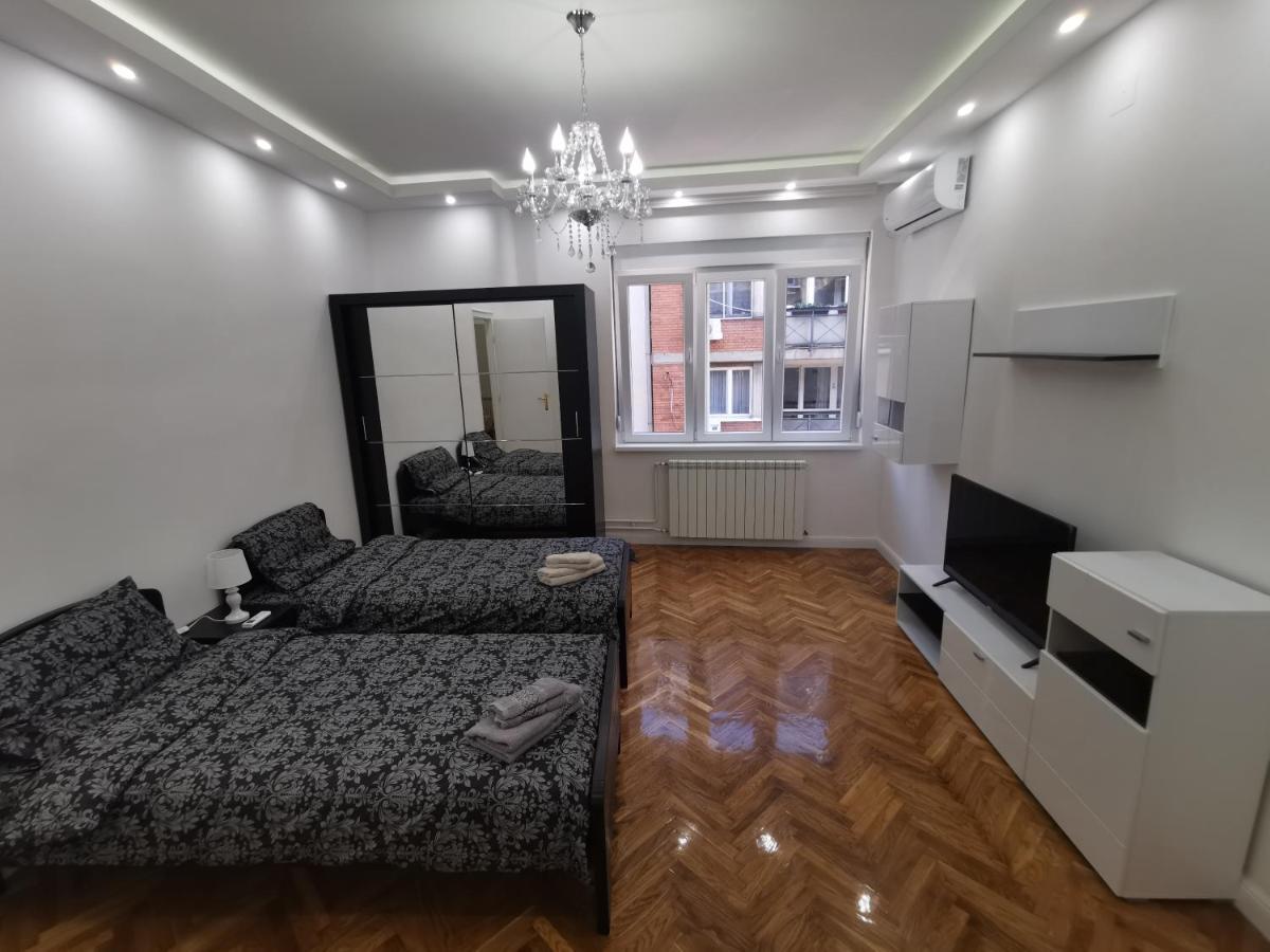 Victory Apartment - Heart Of Beograd Eksteriør billede